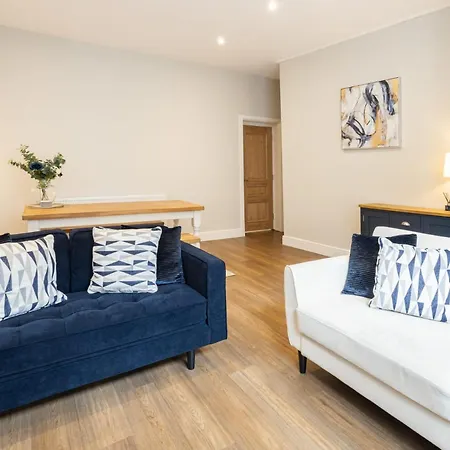 Host & - South Street House *